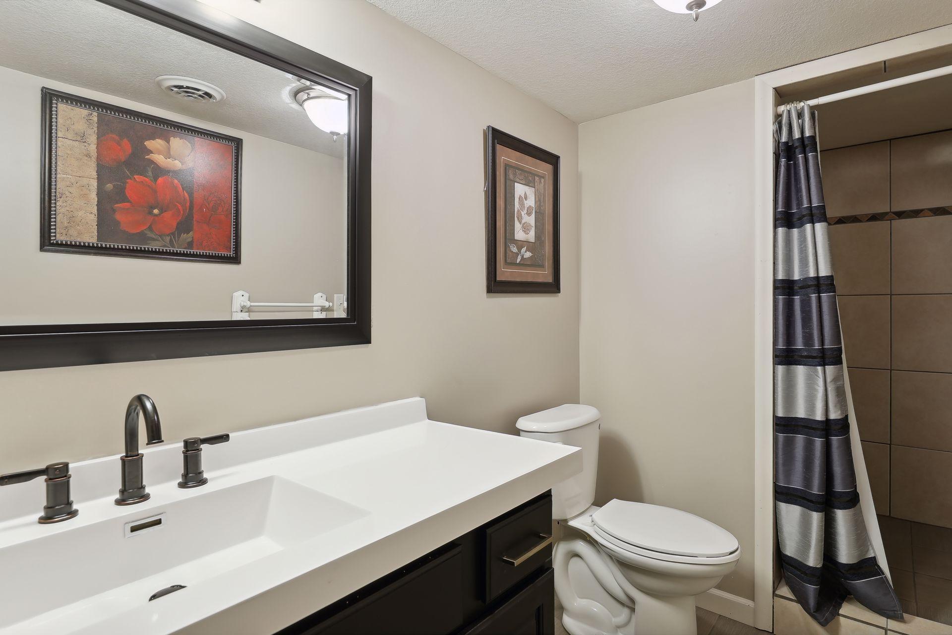 660 Lexington Parkway S