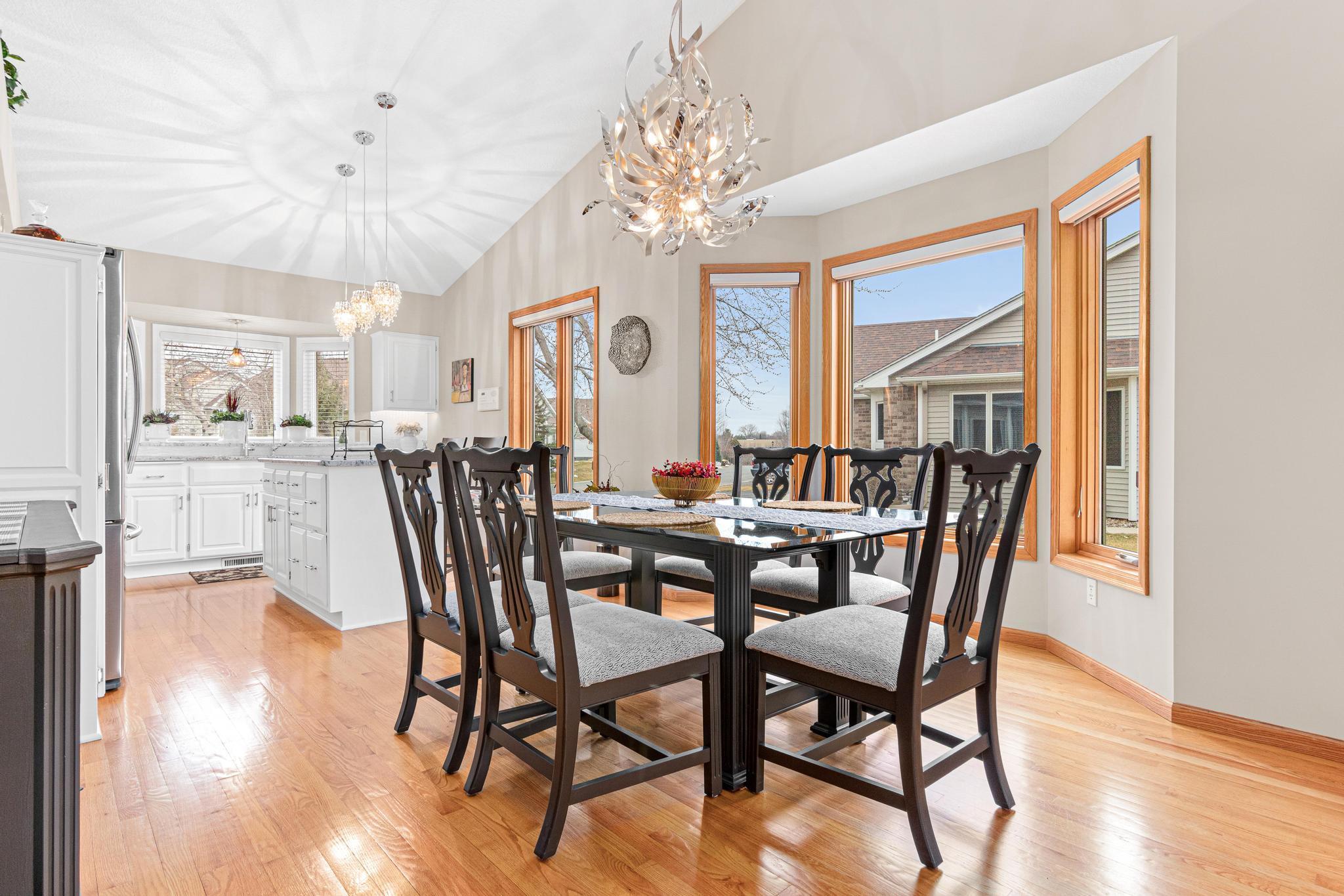 7366 Lake Ridge Drive