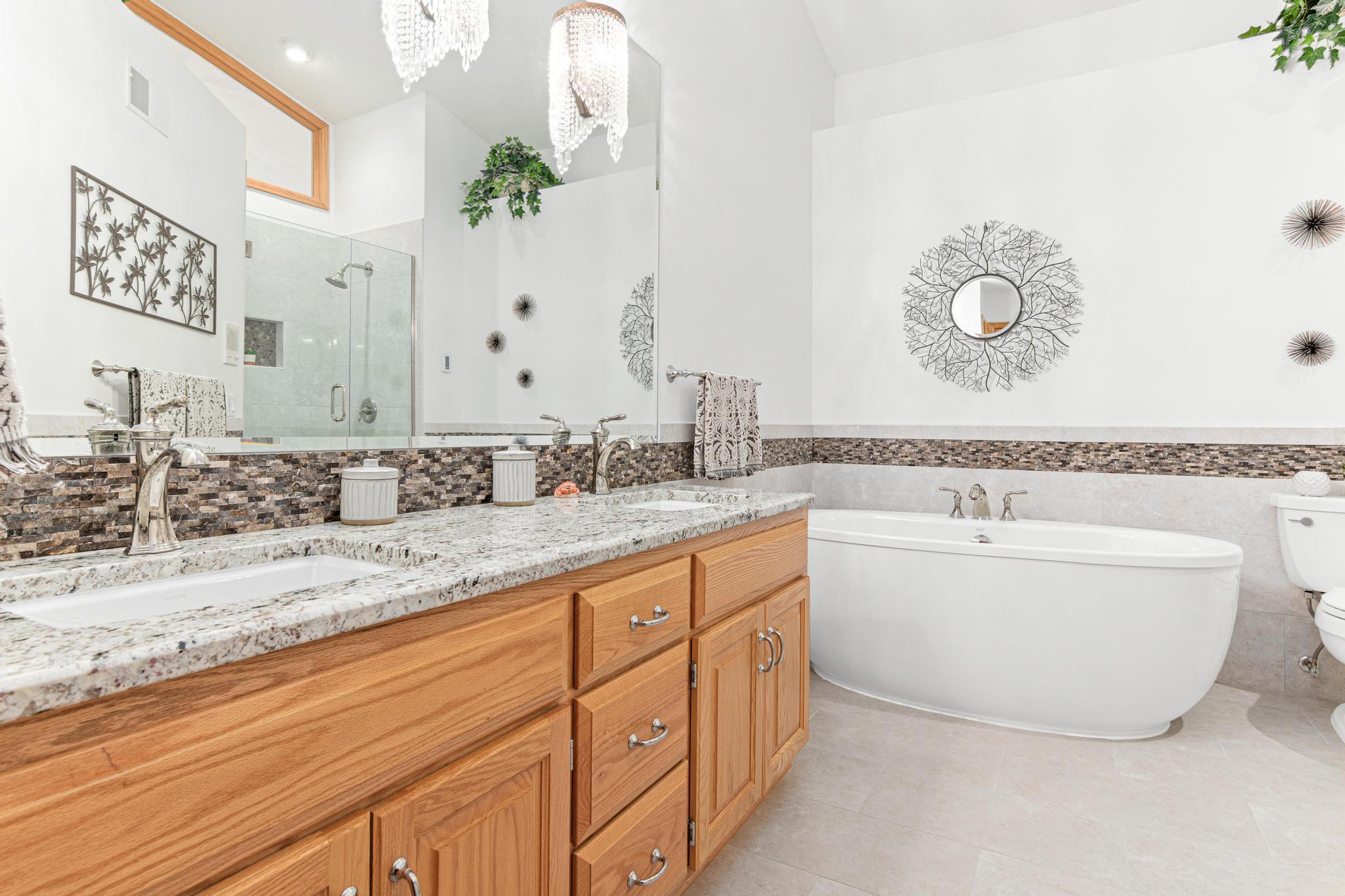 7366 Lake Ridge Drive