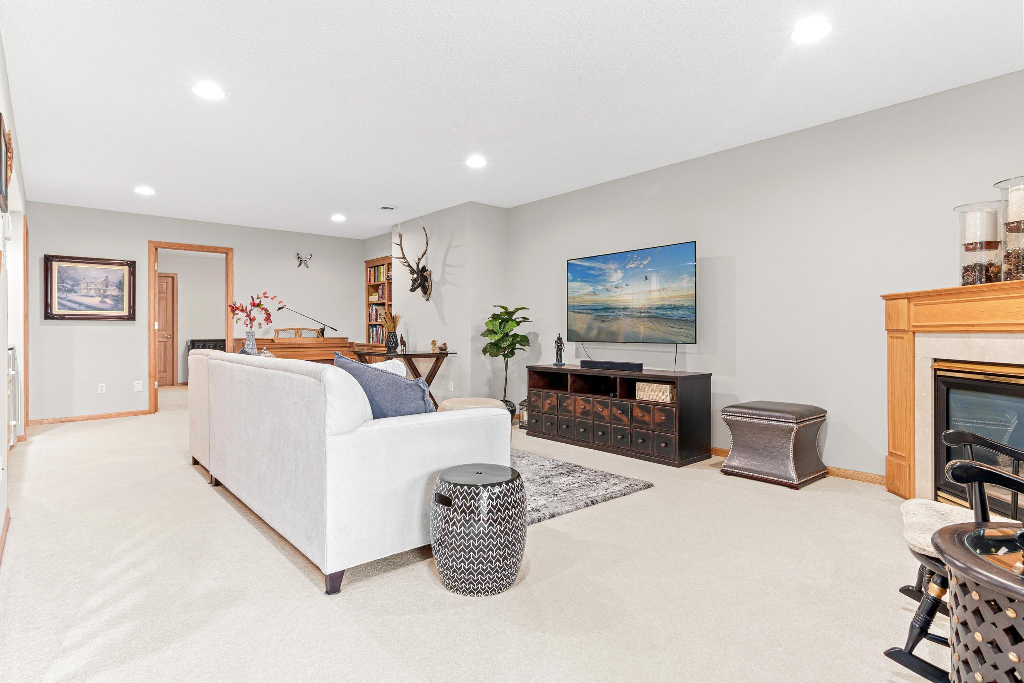 7366 Lake Ridge Drive