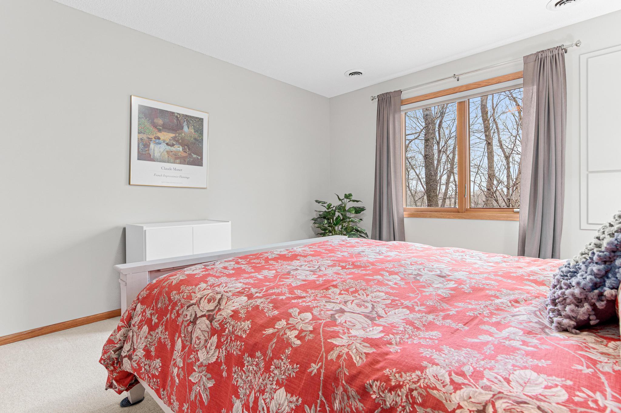 7366 Lake Ridge Drive