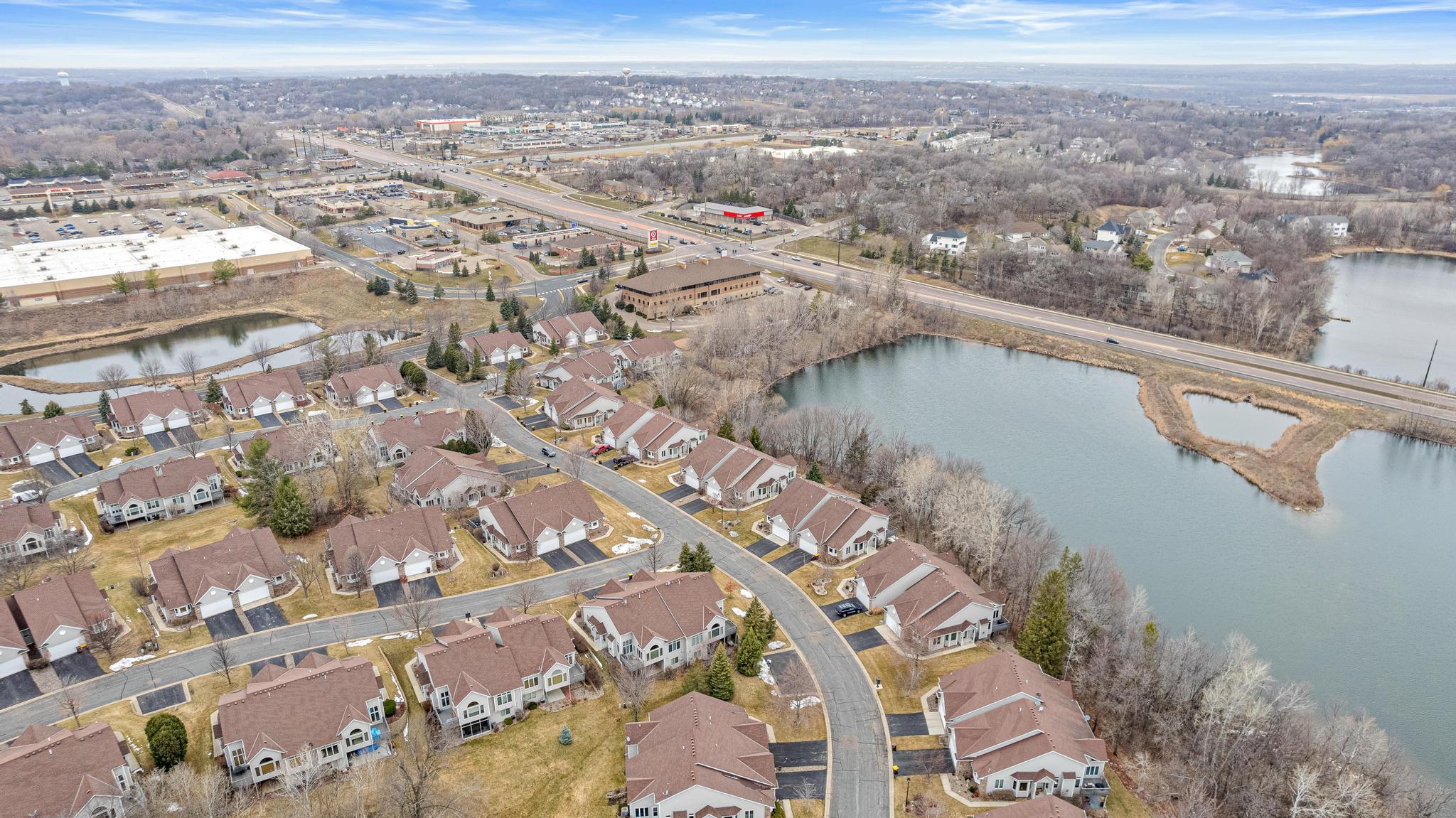 7366 Lake Ridge Drive