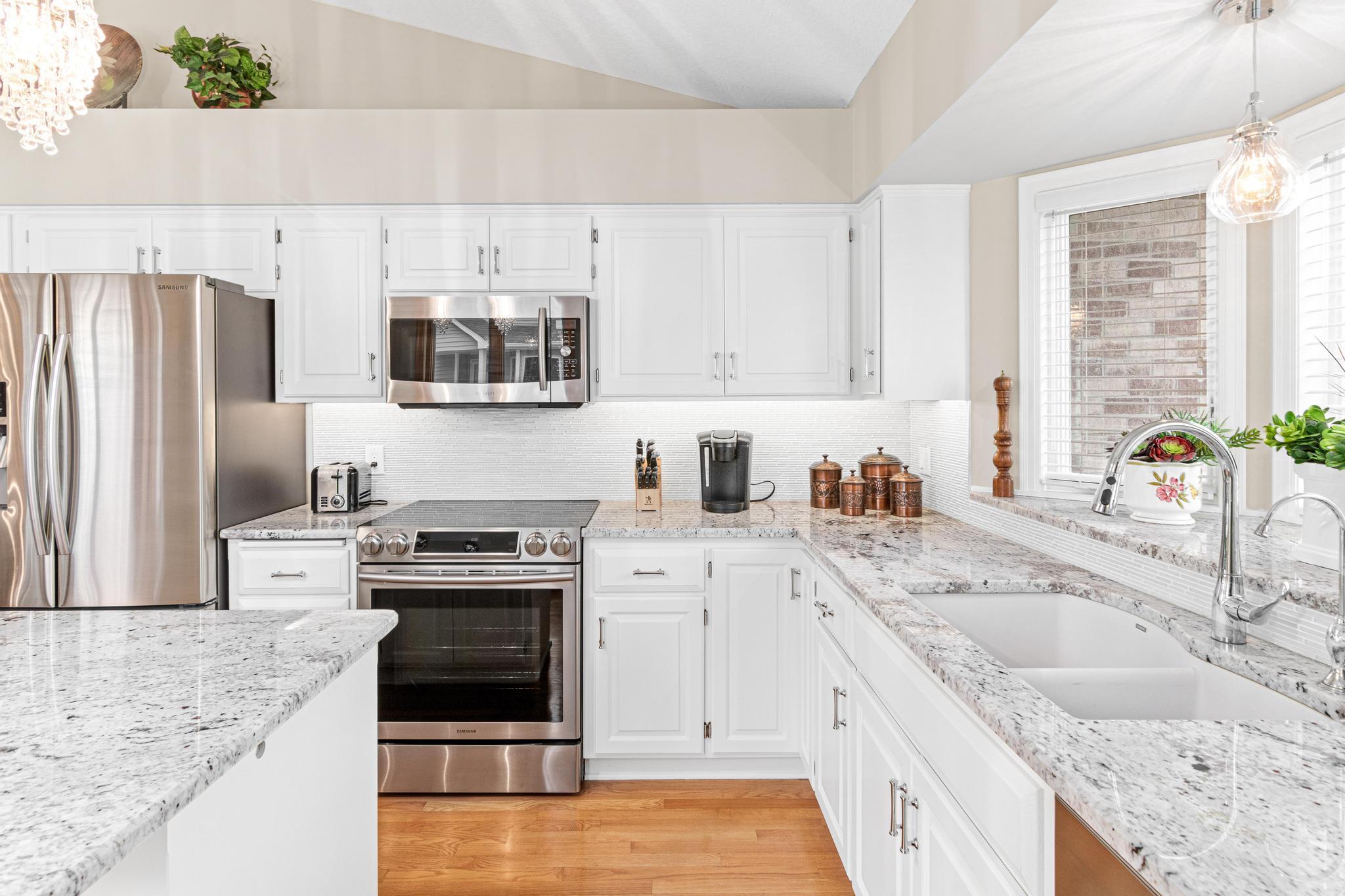 7366 Lake Ridge Drive