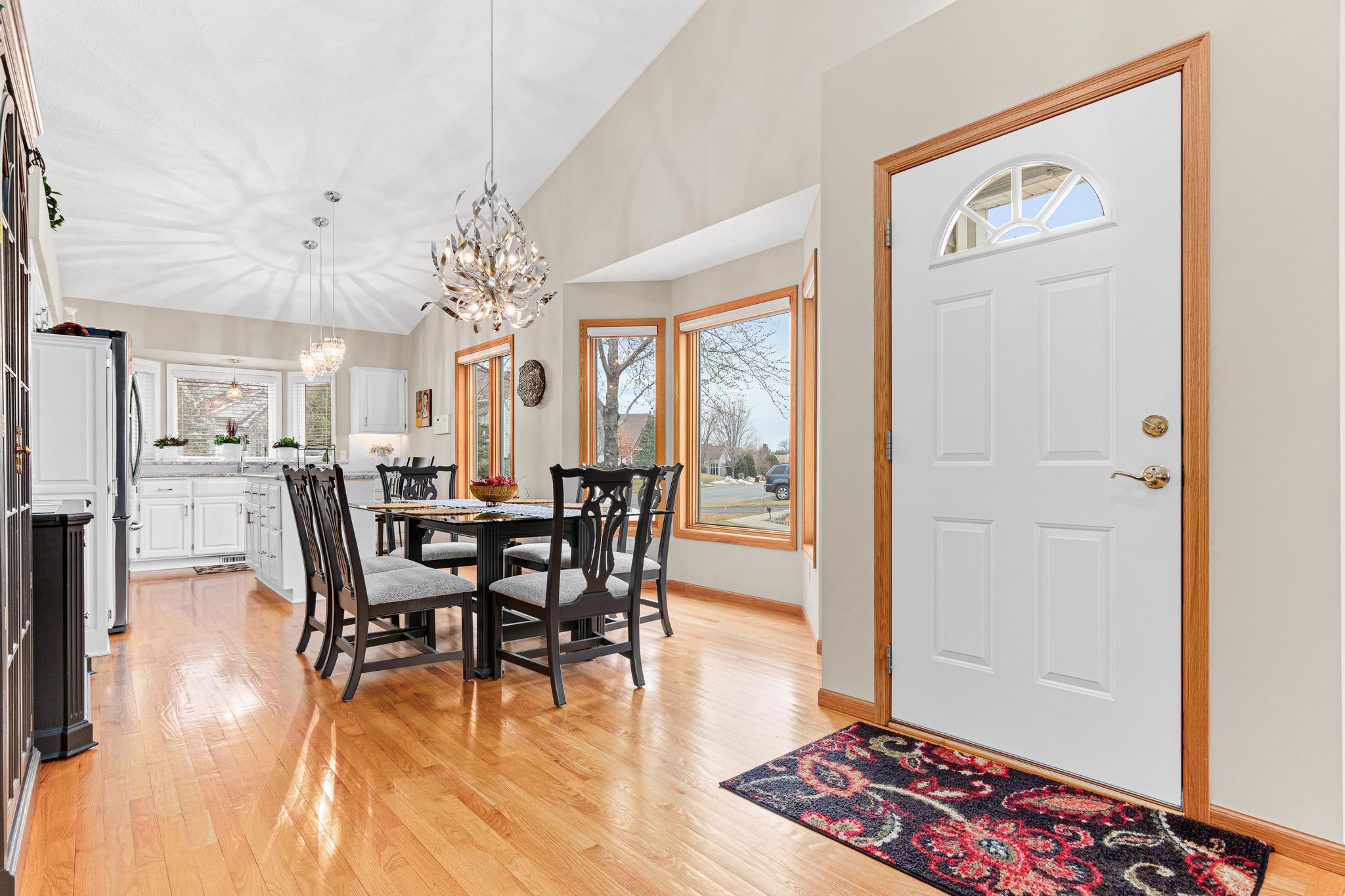 7366 Lake Ridge Drive