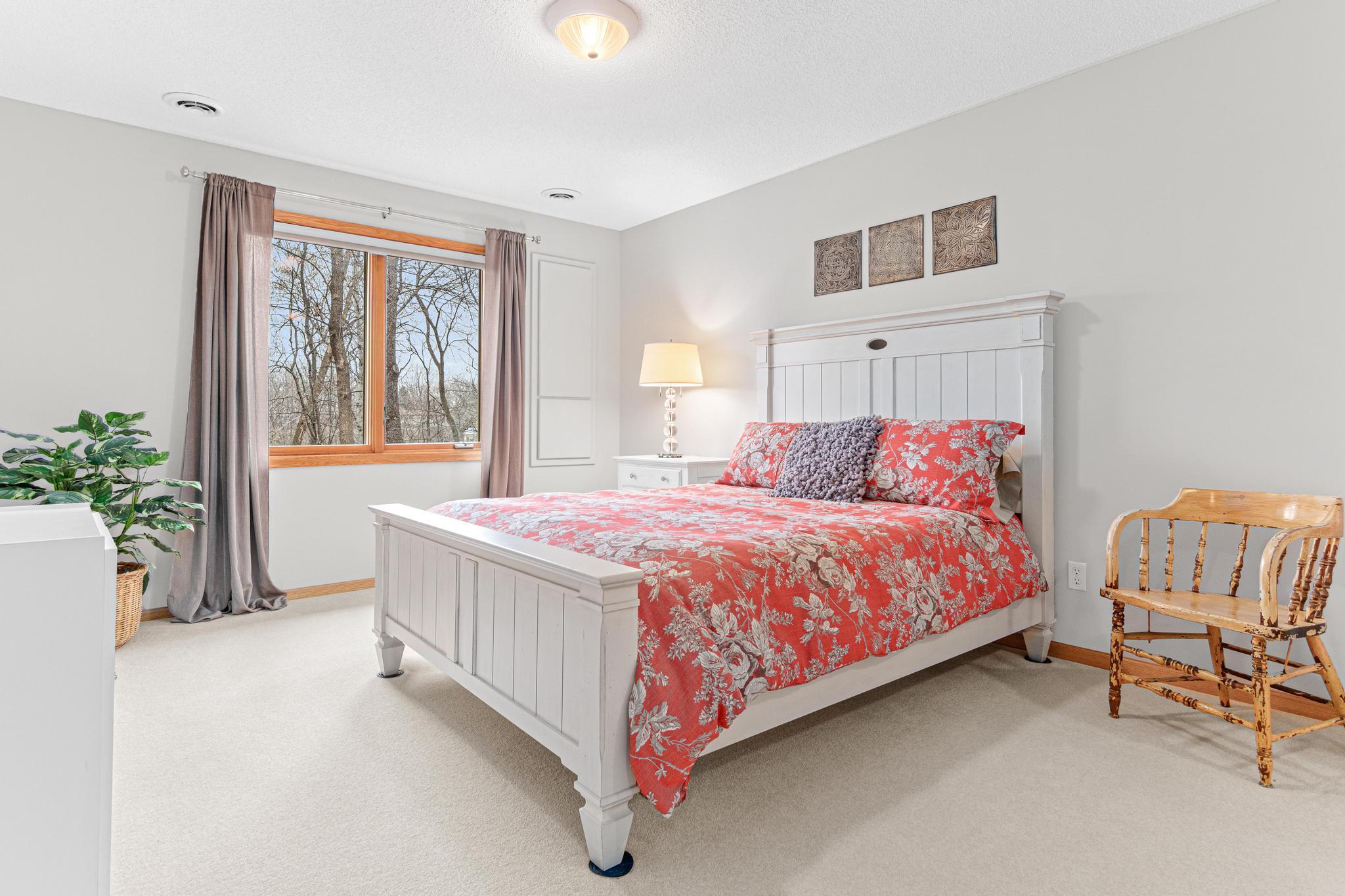 7366 Lake Ridge Drive