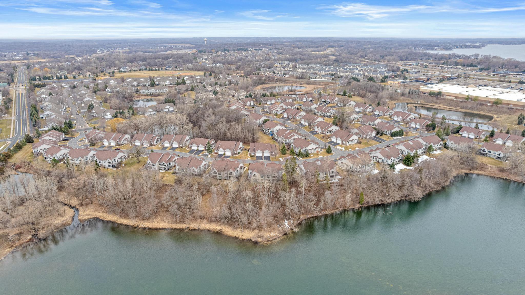 7366 Lake Ridge Drive