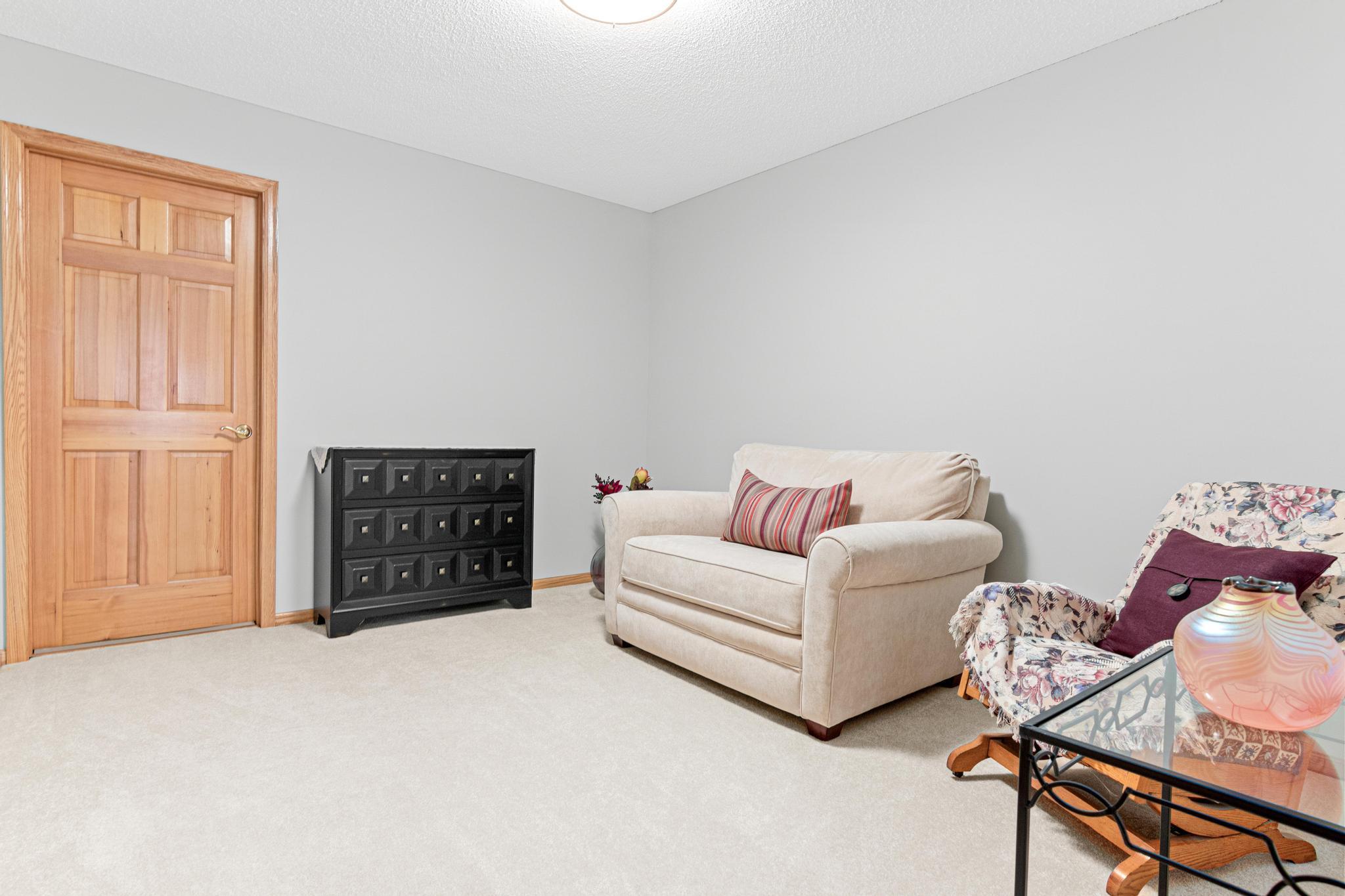 7366 Lake Ridge Drive