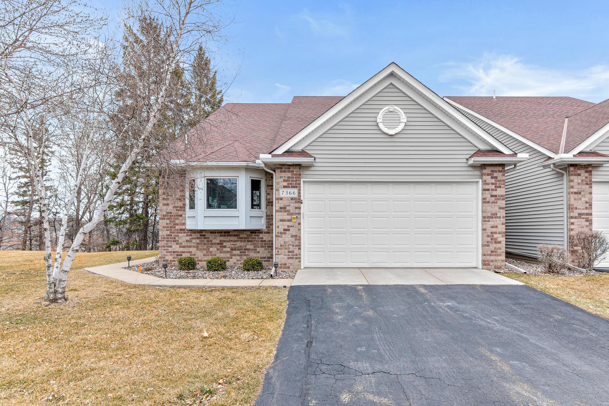 7366 Lake Ridge Drive