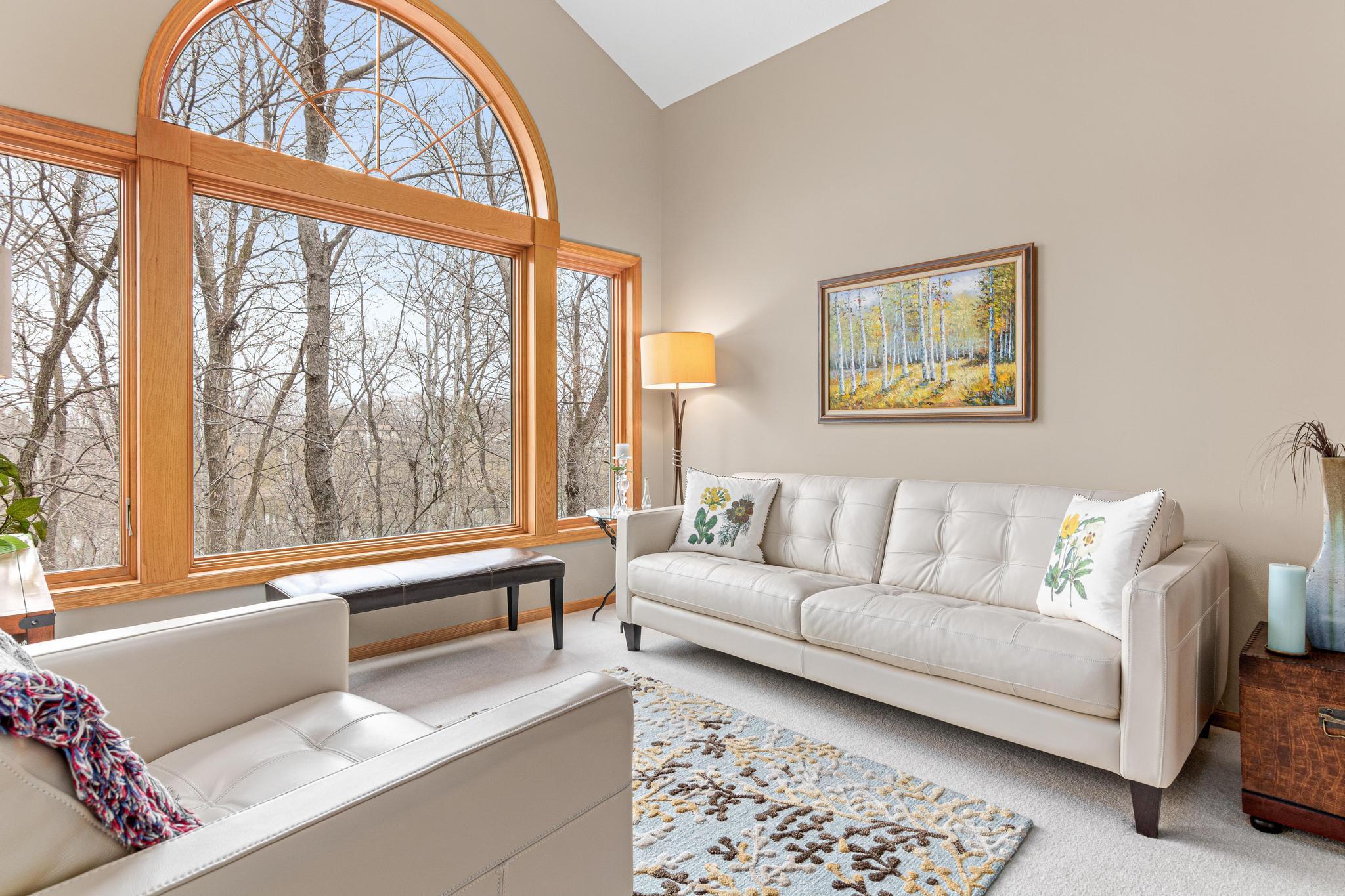 7366 Lake Ridge Drive