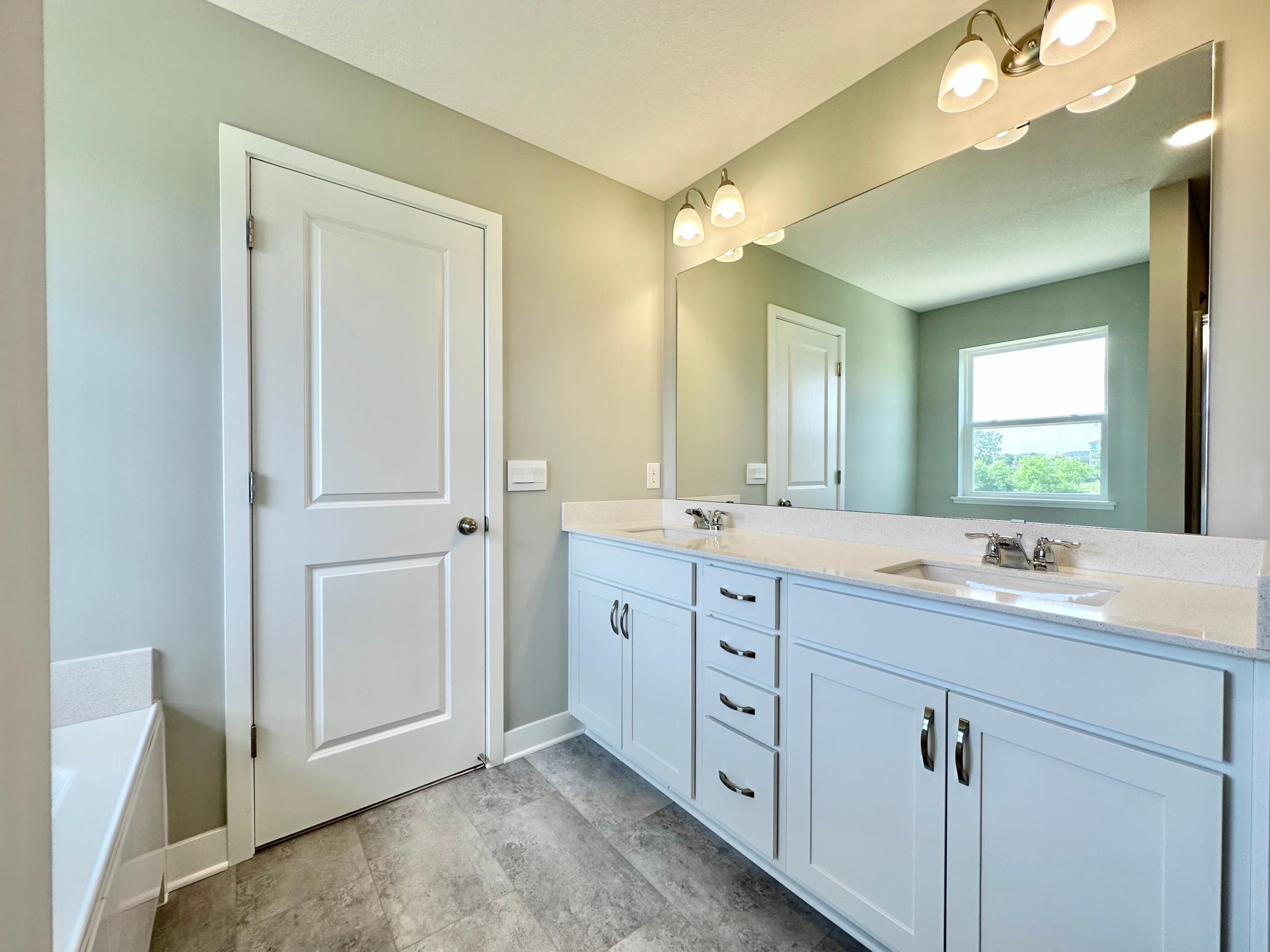 1664 Oak Creek Drive