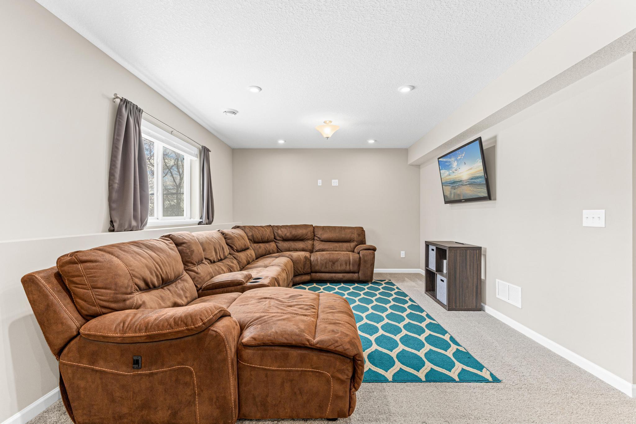 7669 Palmgren Avenue