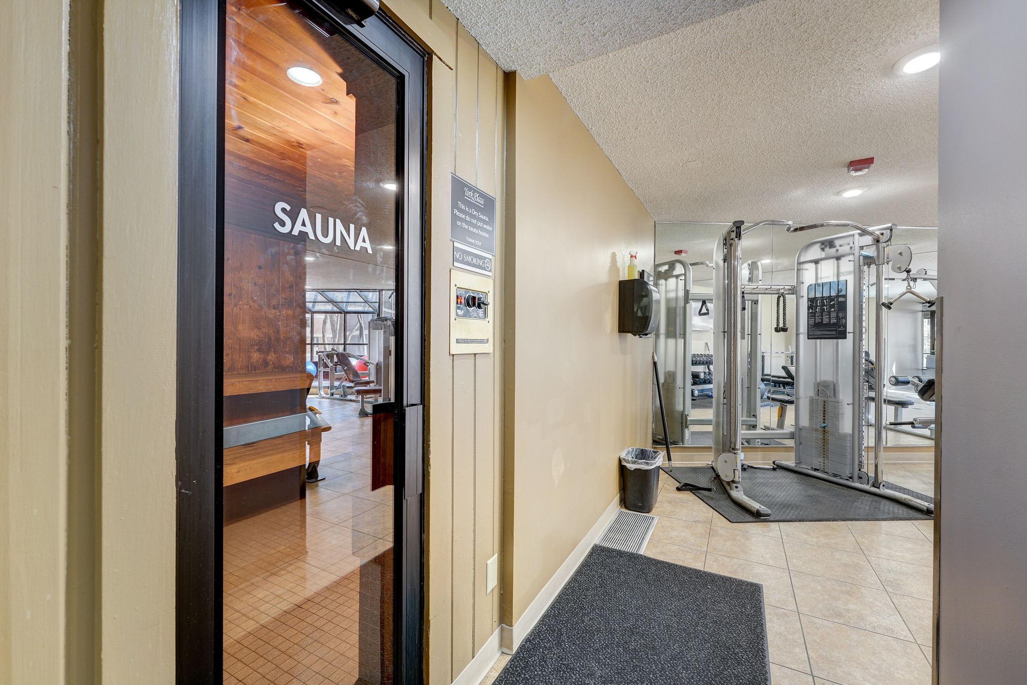 7200 York Avenue S Unit: 208