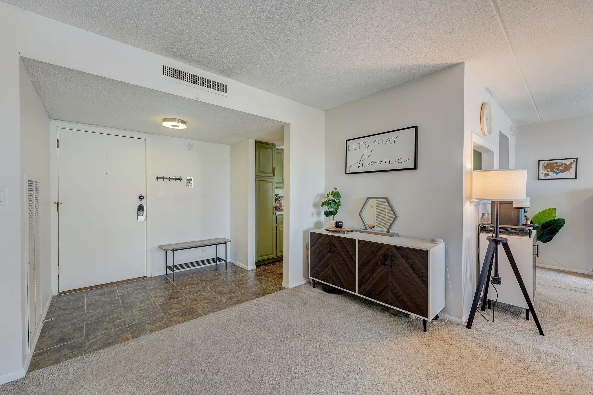 7200 York Avenue S Unit: 208