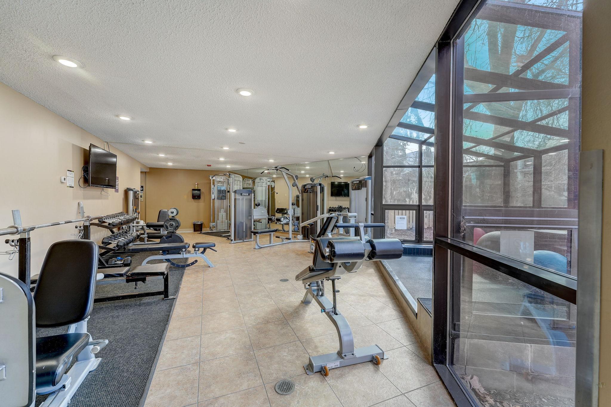 7200 York Avenue S Unit: 208