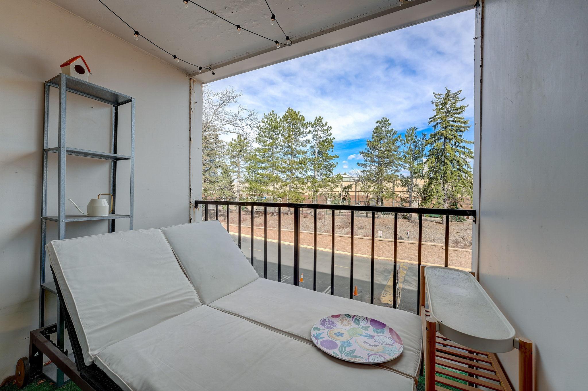 7200 York Avenue S Unit: 208