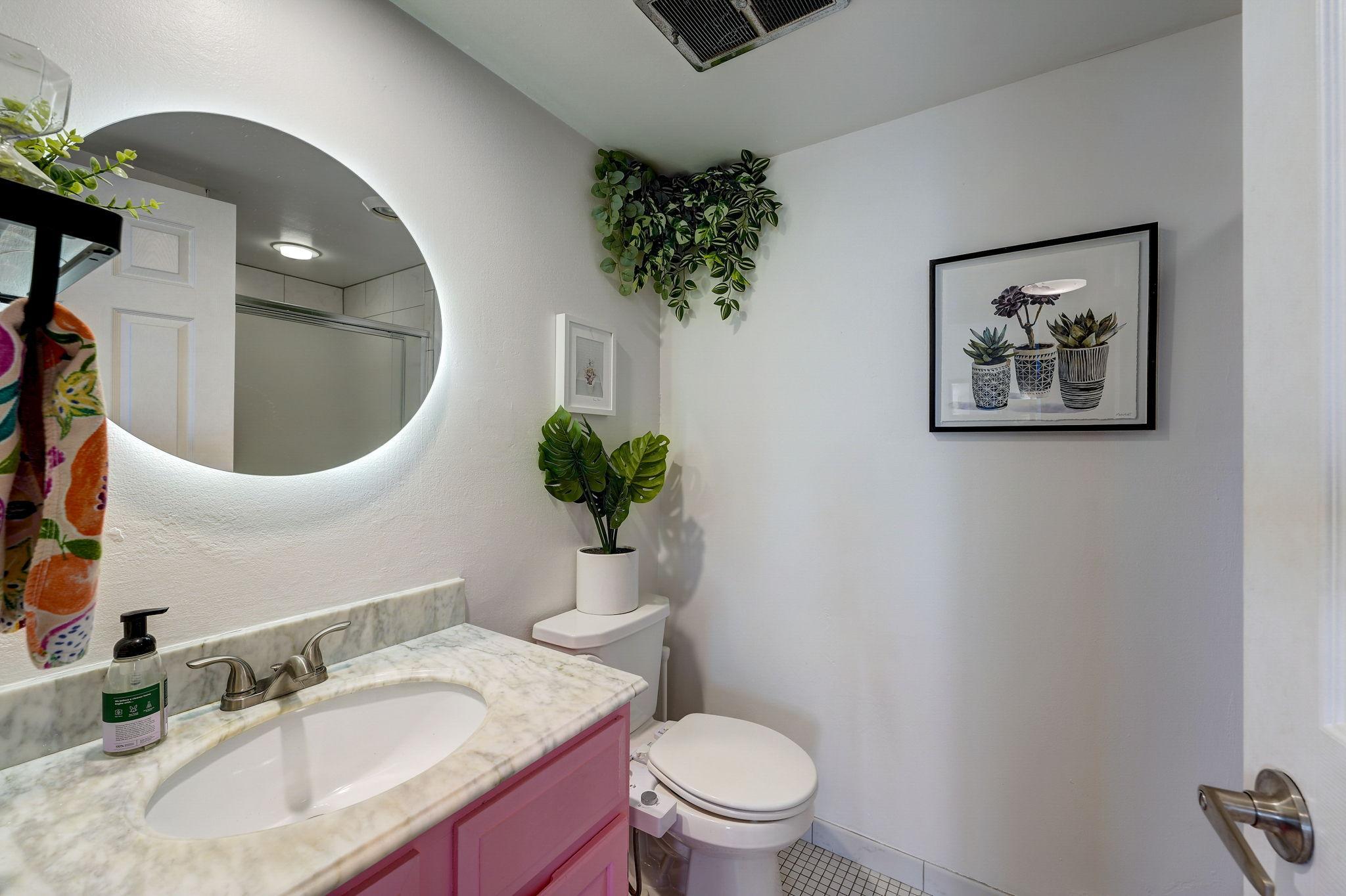 7200 York Avenue S Unit: 208