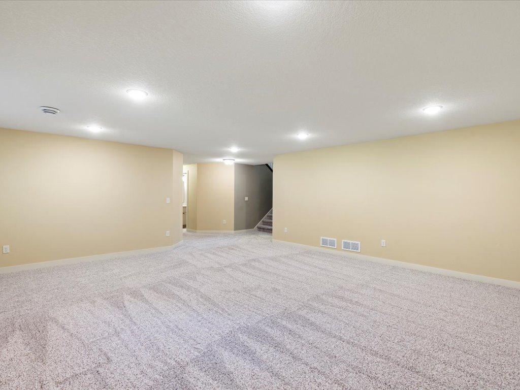 9123 Golden Oak Drive