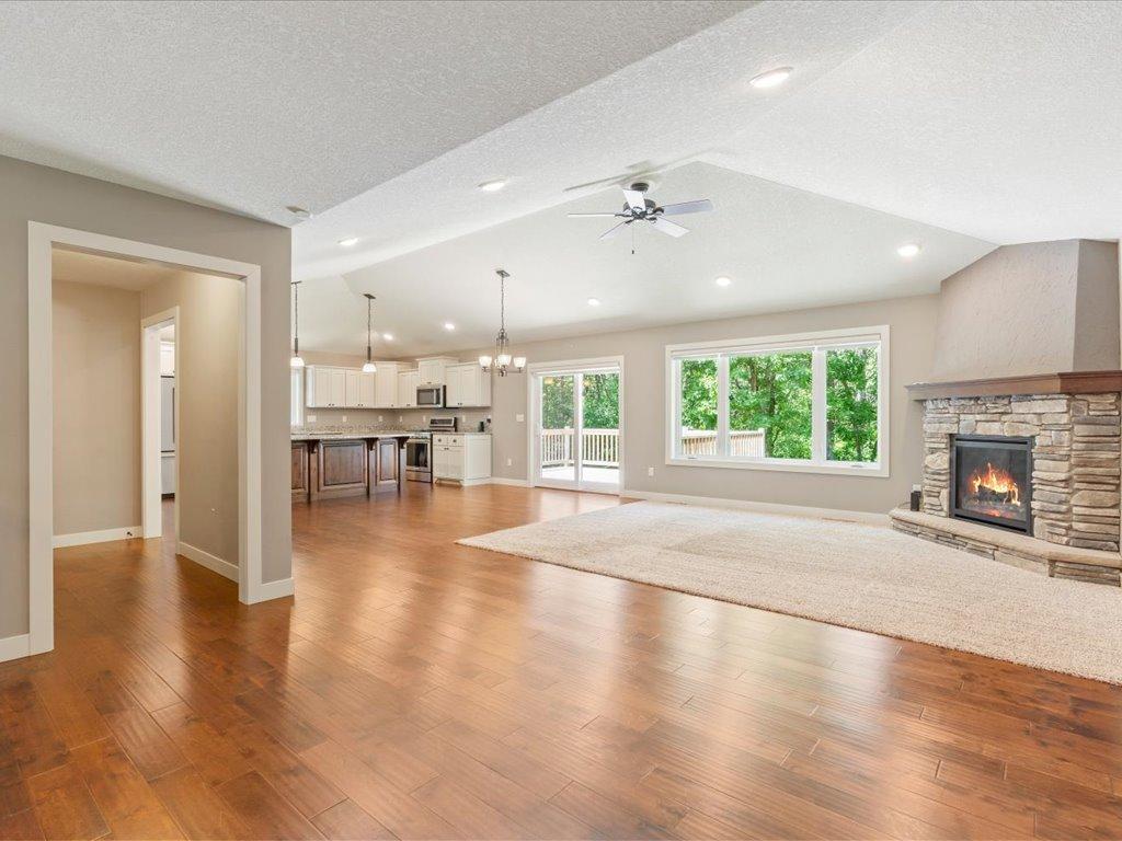 9123 Golden Oak Drive