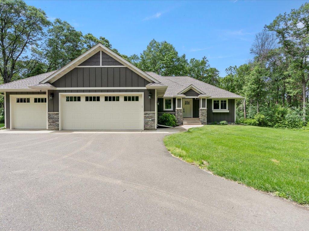 9123 Golden Oak Drive