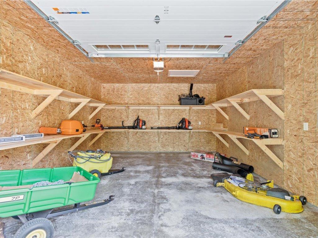 9123 Golden Oak Drive