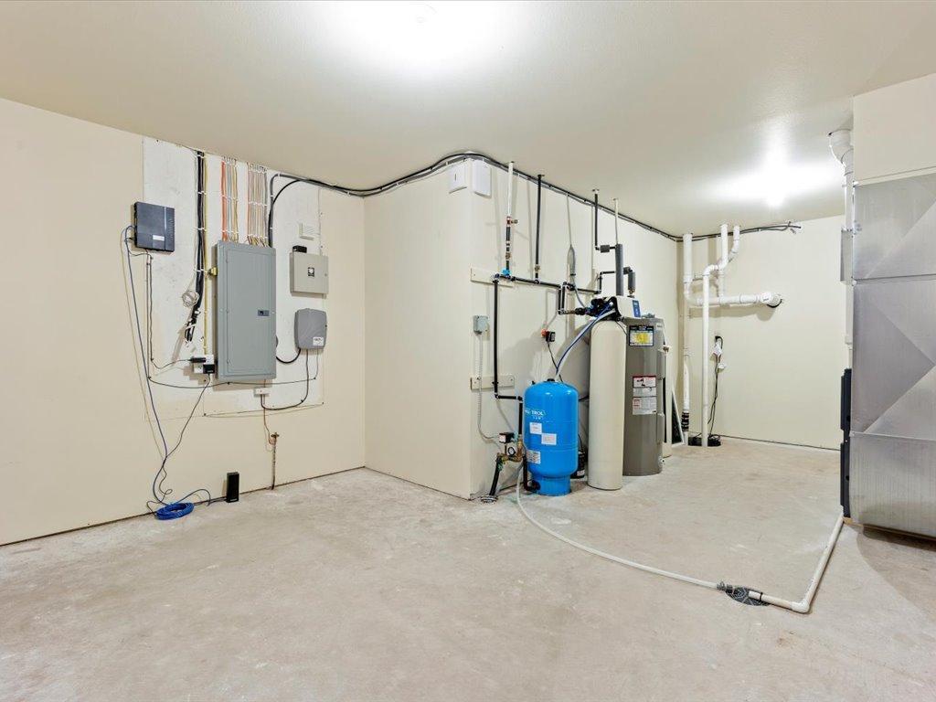 9123 Golden Oak Drive