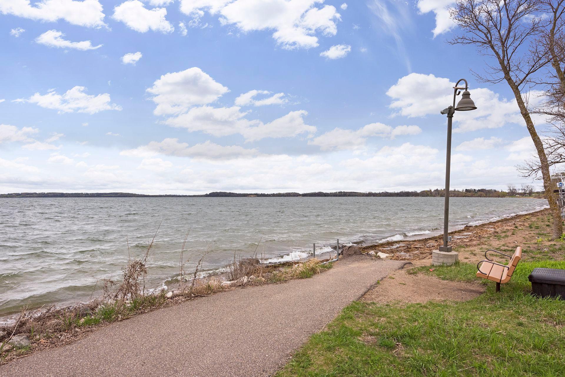 852 Yellowstone Trail