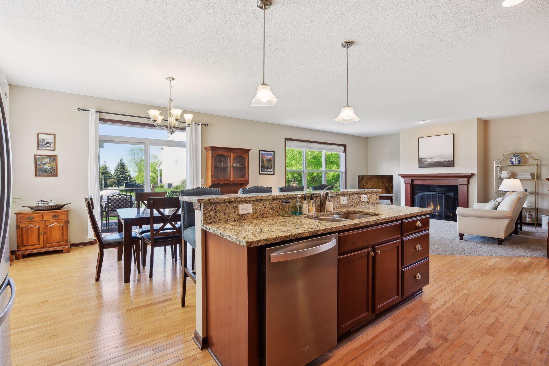 852 Yellowstone Trail