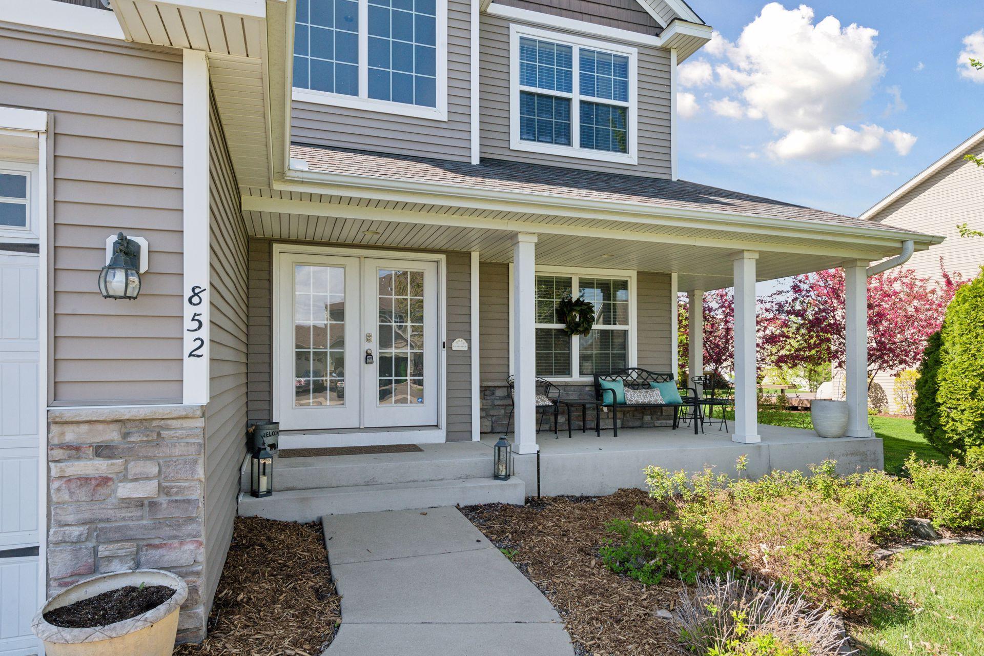 852 Yellowstone Trail