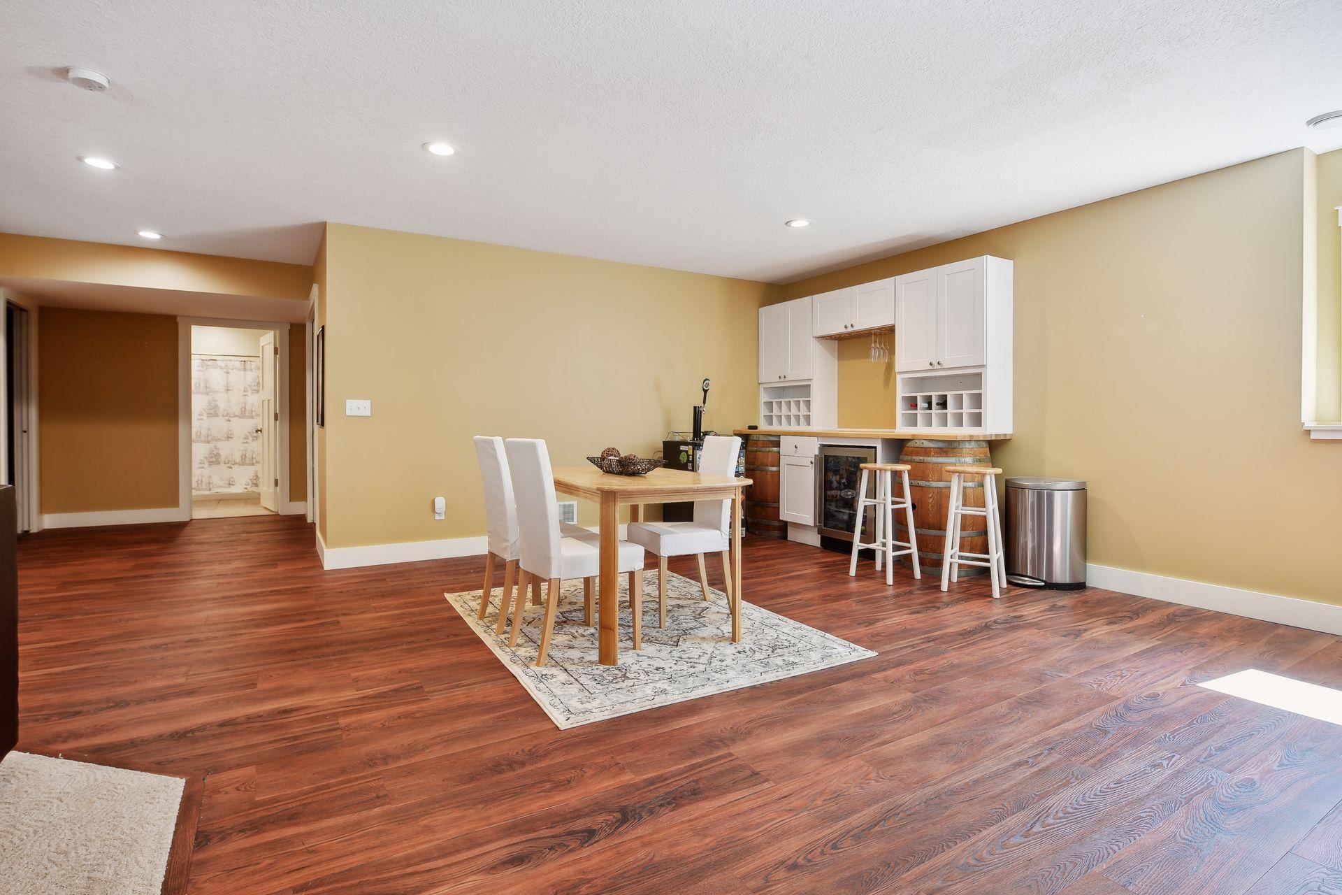 852 Yellowstone Trail