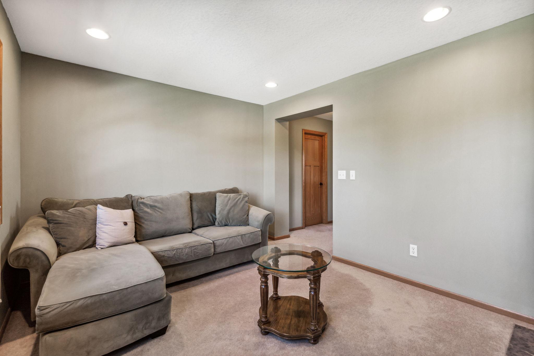 6127 Hearthstone Avenue S