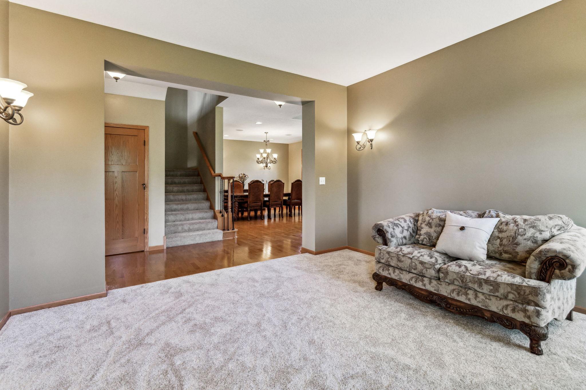 6127 Hearthstone Avenue S