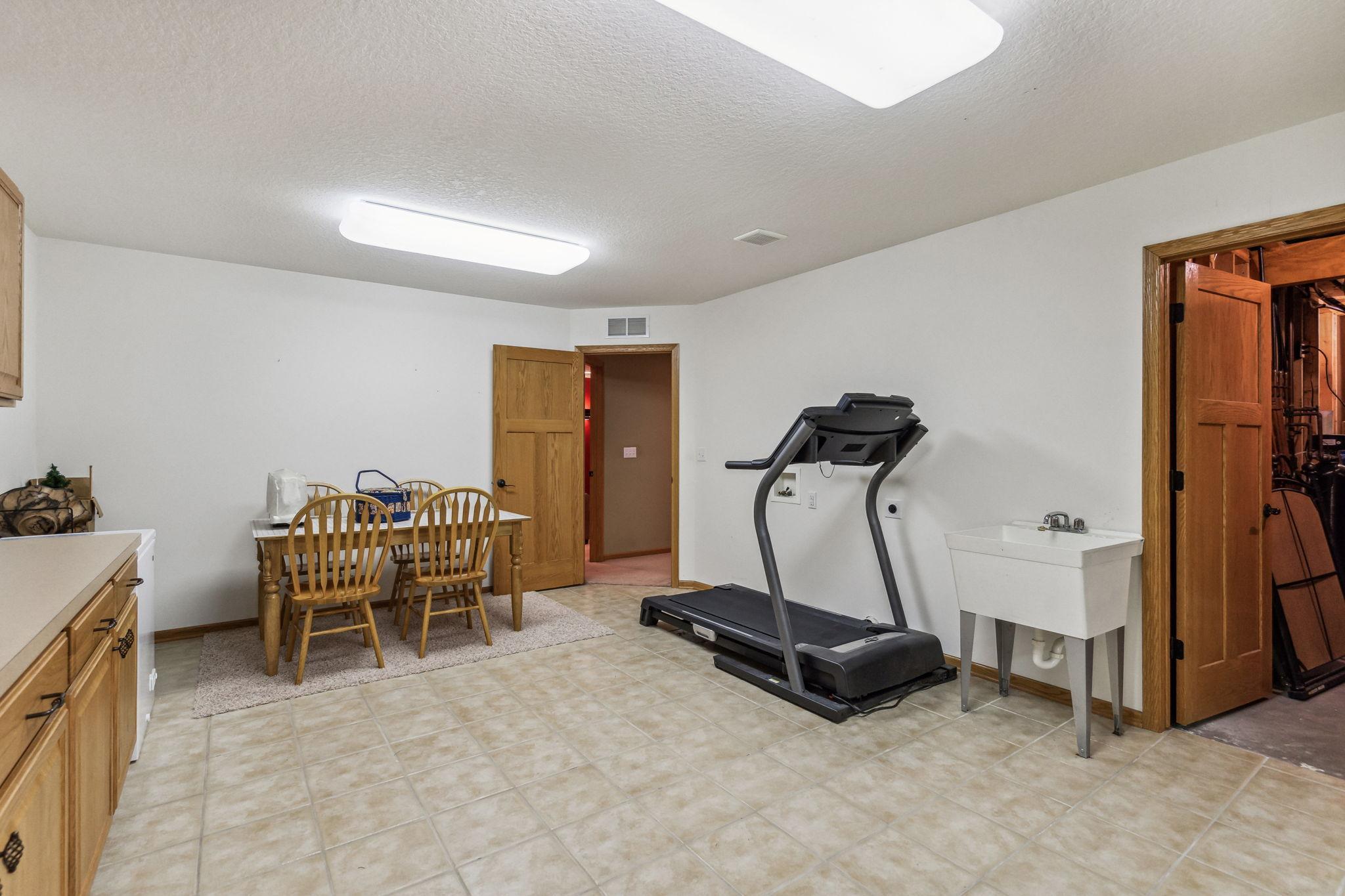 6127 Hearthstone Avenue S