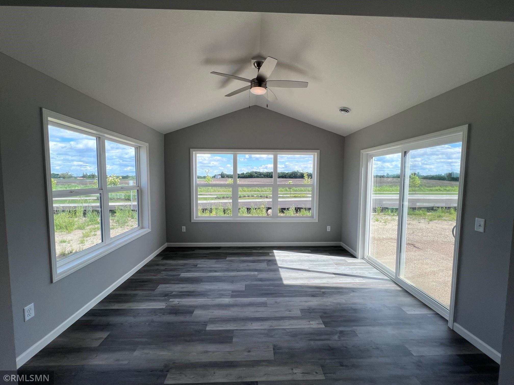 2476 Jacamar Avenue NE