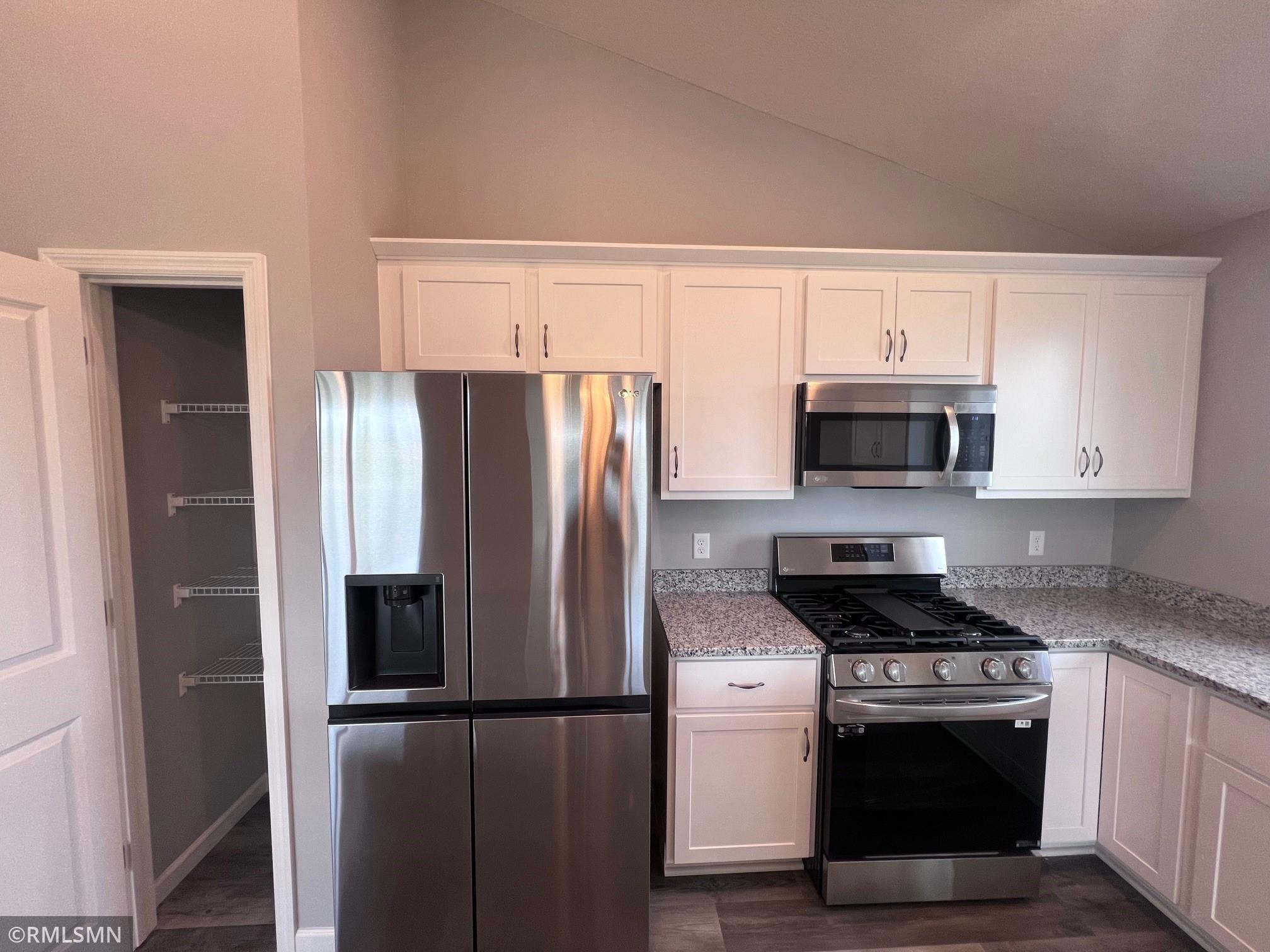 2476 Jacamar Avenue NE