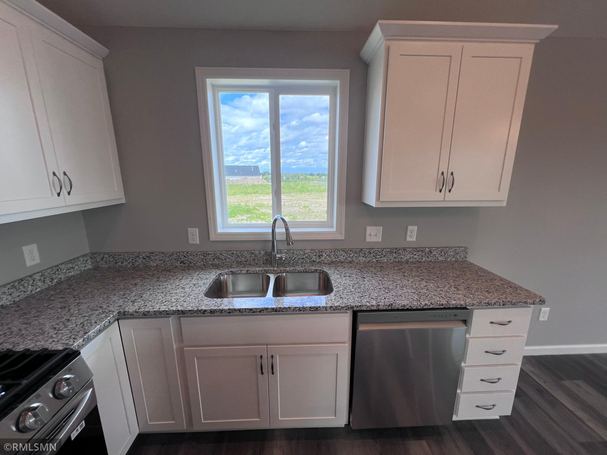 2476 Jacamar Avenue NE