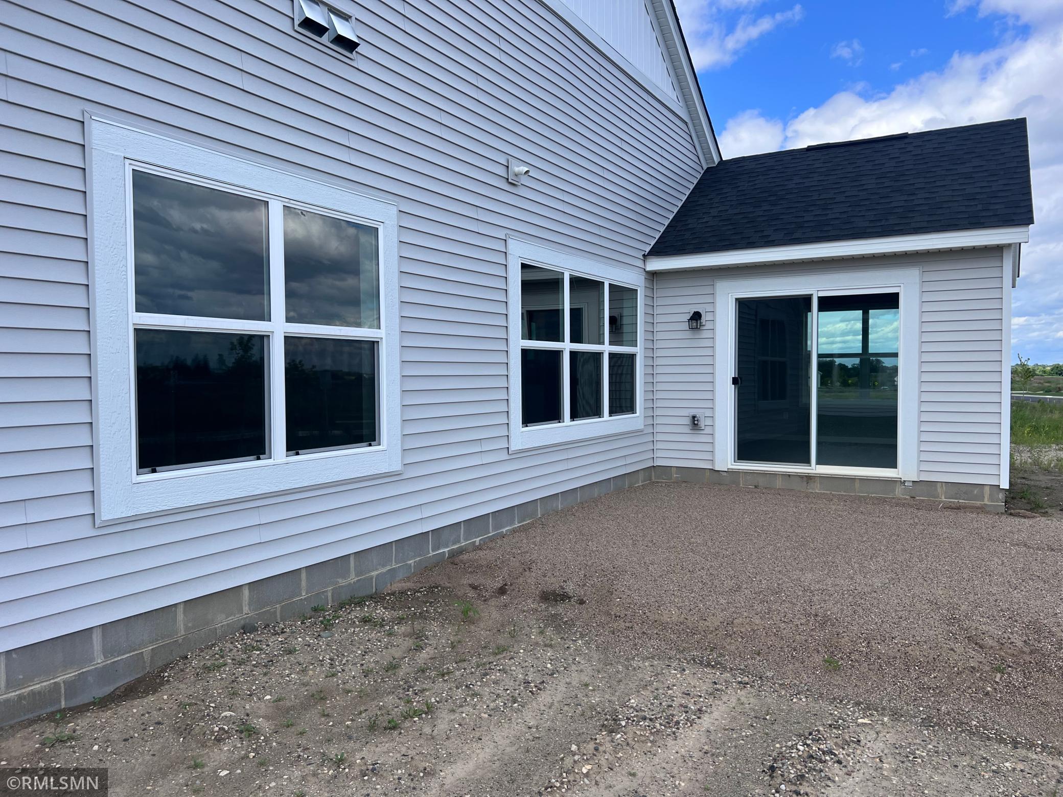 2476 Jacamar Avenue NE