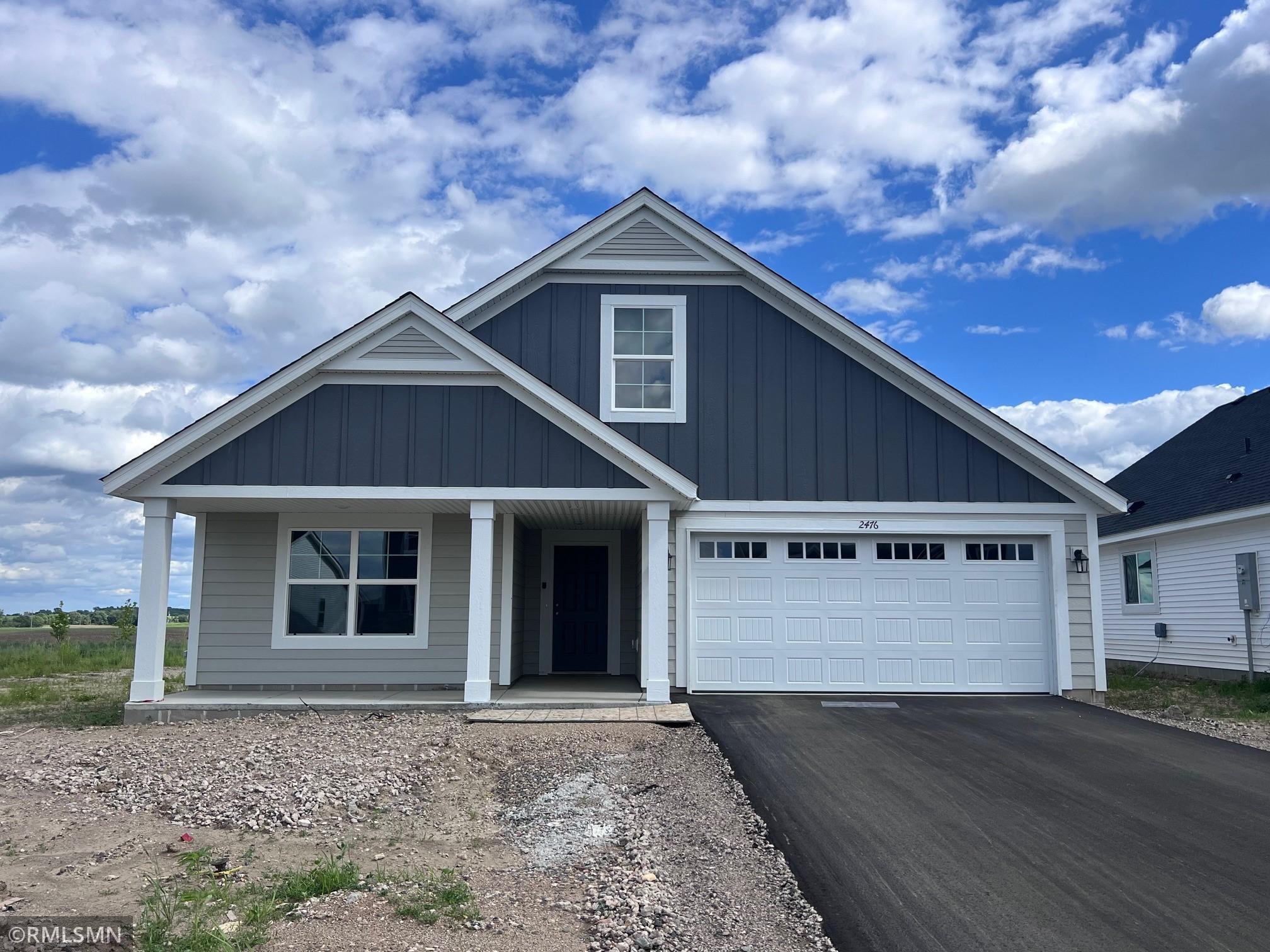 2476 Jacamar Avenue NE