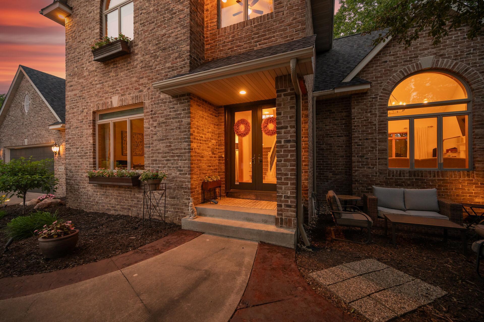 8434 Hidden Ponds Way