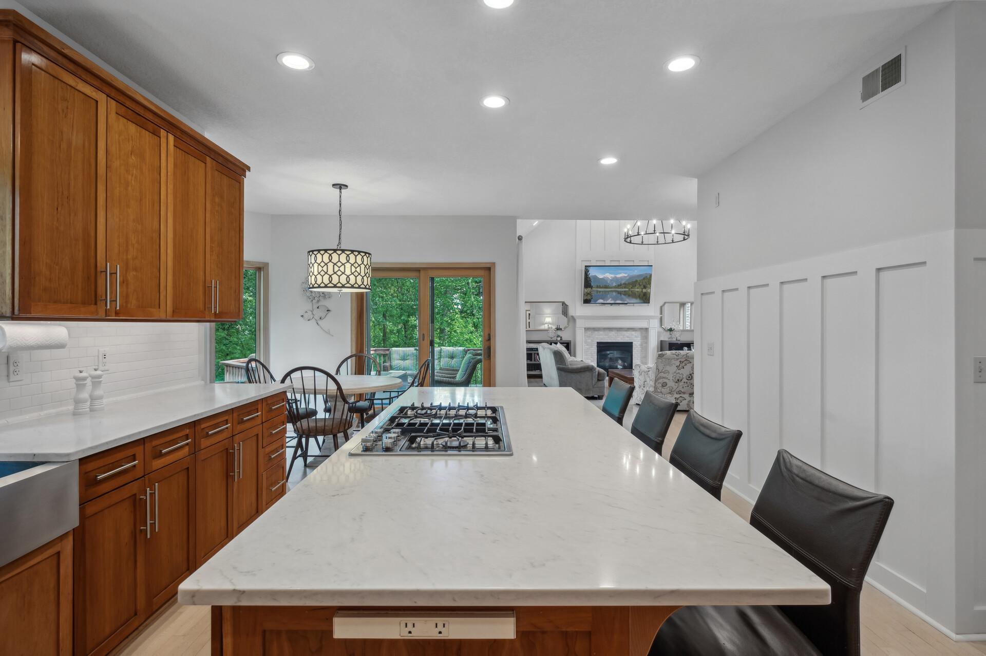 8434 Hidden Ponds Way