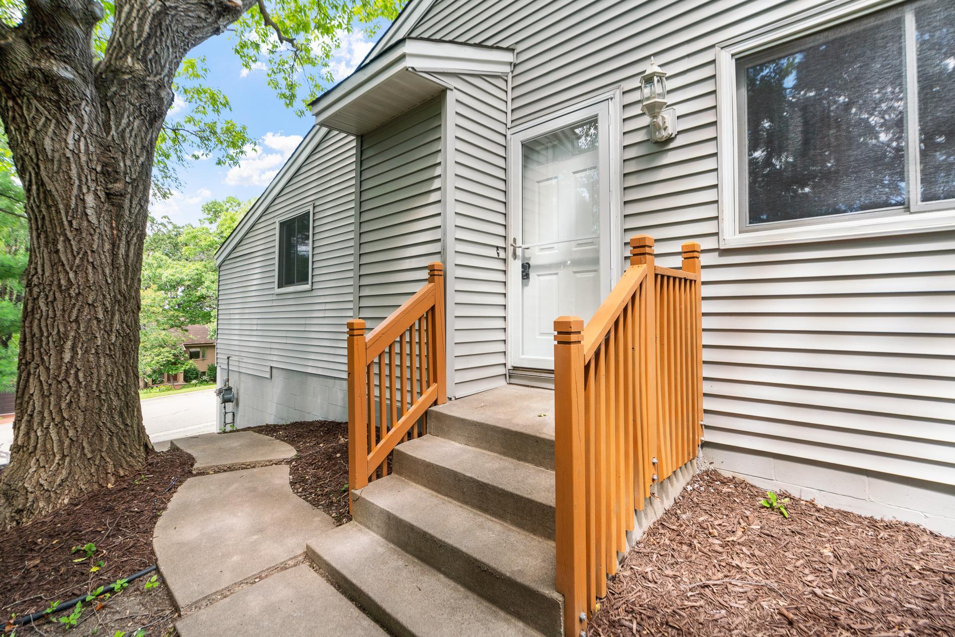 110927 Von Hertzen Circle