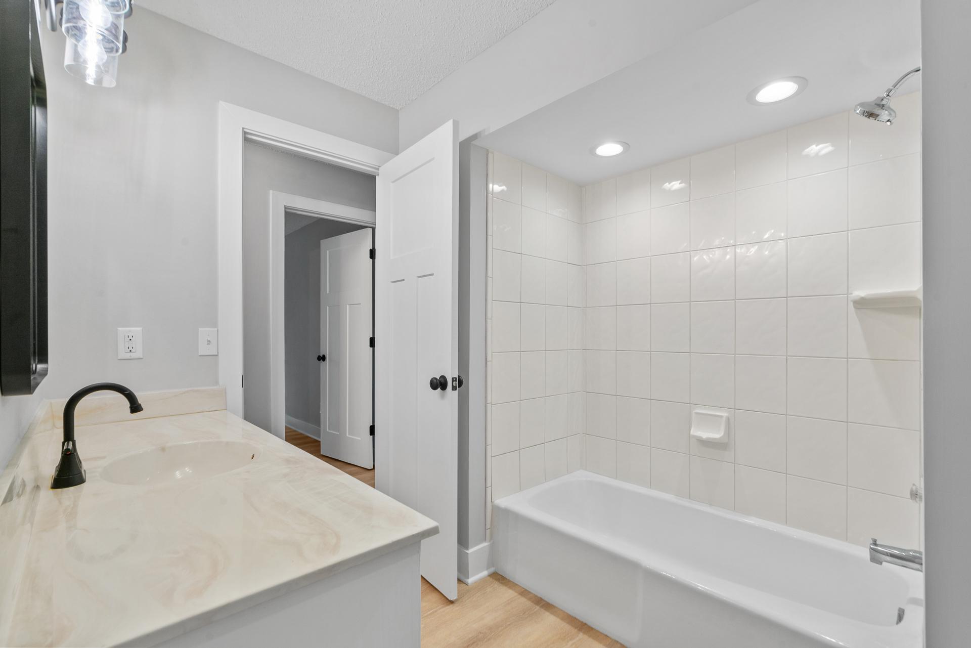 110927 Von Hertzen Circle