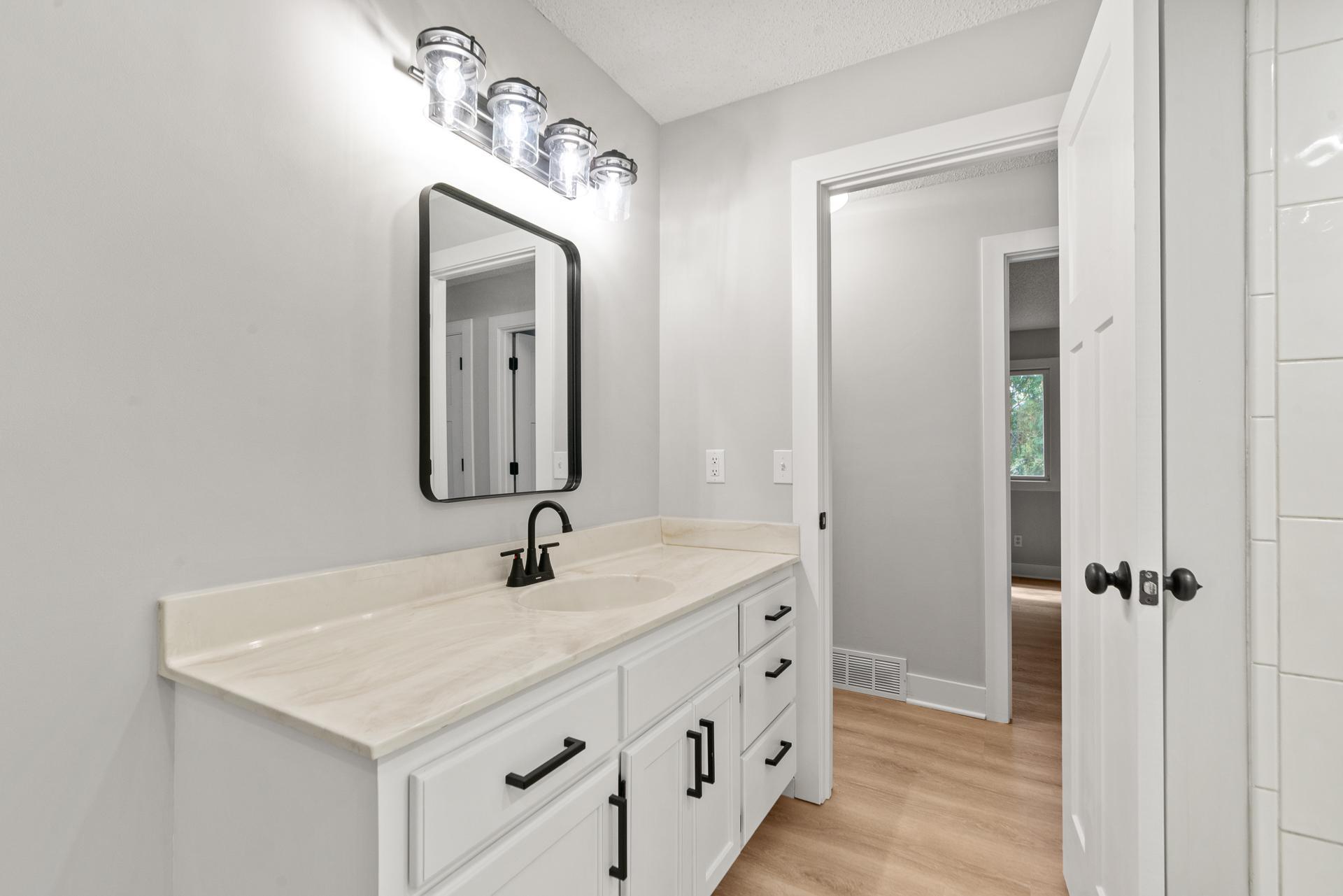 110927 Von Hertzen Circle