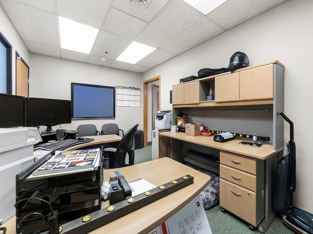 2525 Nevada Avenue N