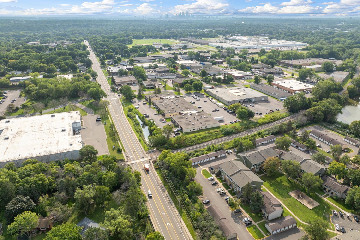 2525 Nevada Avenue N