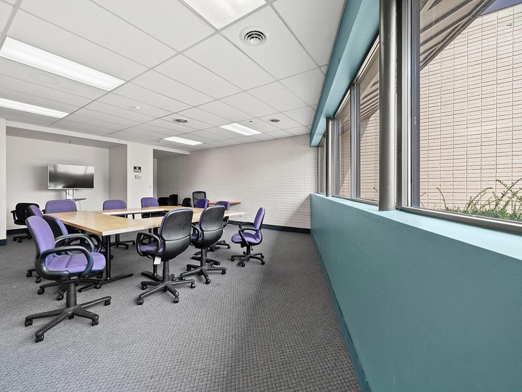 2525 Nevada Avenue N