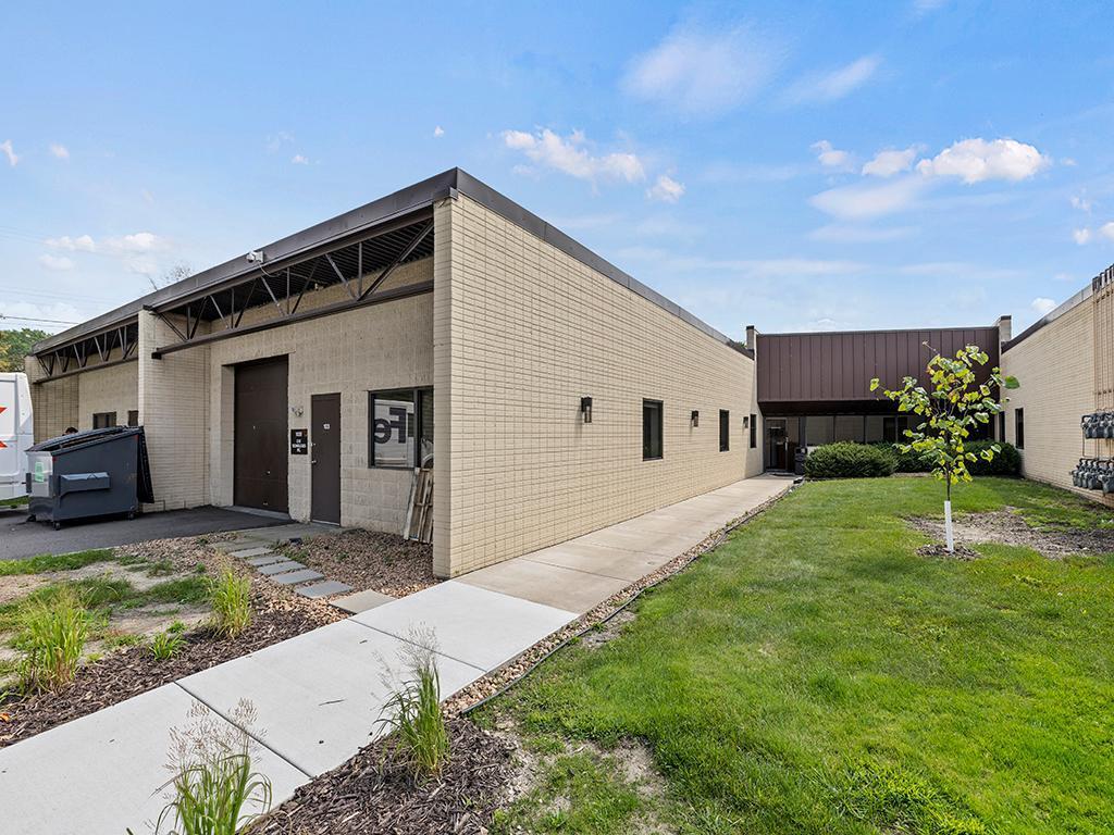 2525 Nevada Avenue N