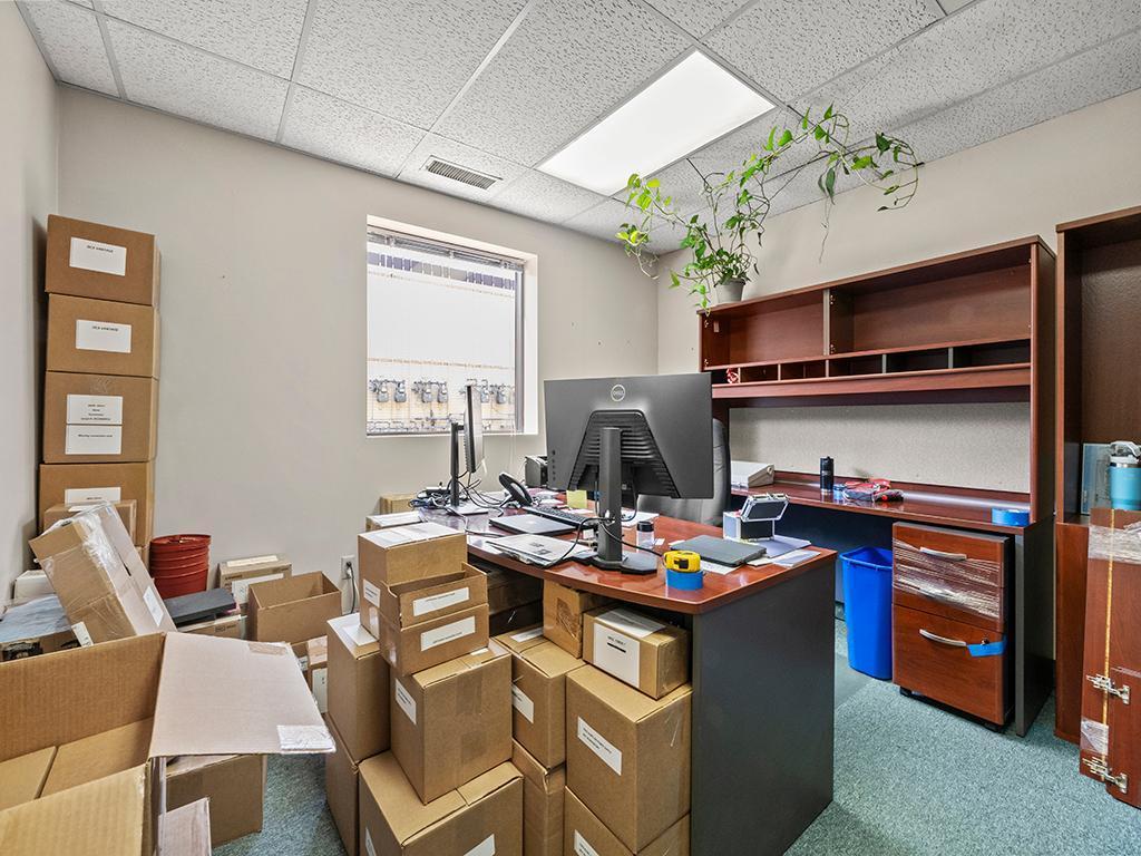 2525 Nevada Avenue N