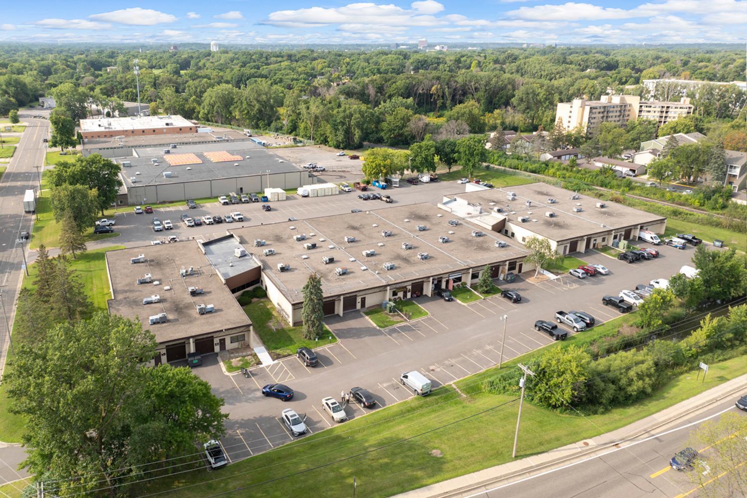 2525 Nevada Avenue N