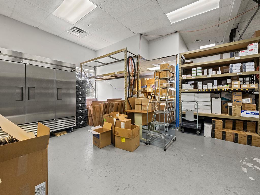 2525 Nevada Avenue N