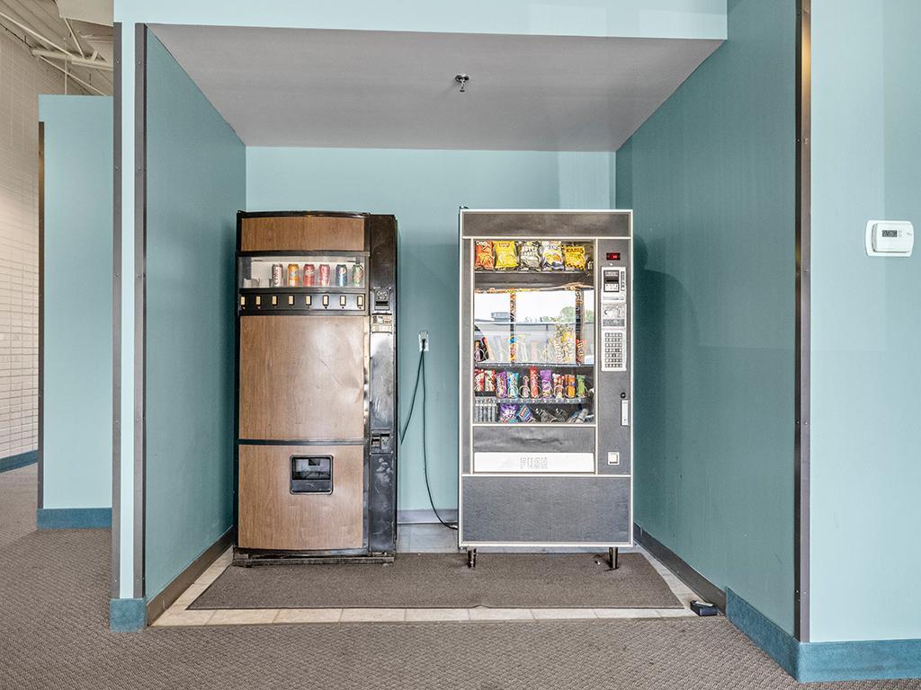 2525 Nevada Avenue N